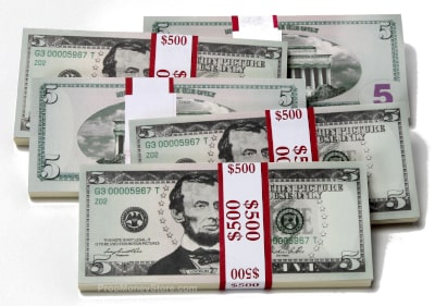 5 x $500 filler money stacks