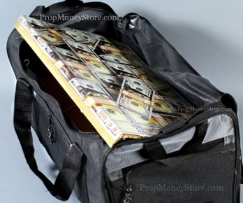 $500,000.00 pack! /PROP BAG OF MONEY / Slightly aged / New Duffle Bag